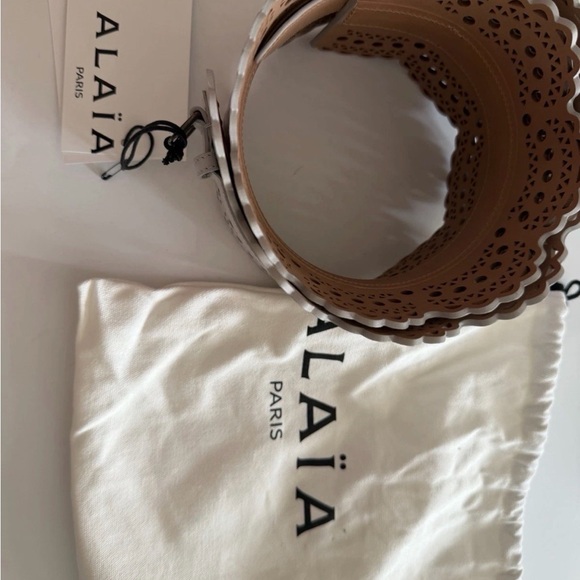 Alaïa Gray Corset Leather Belt NWT and dust bag - Picture 6 of 7
